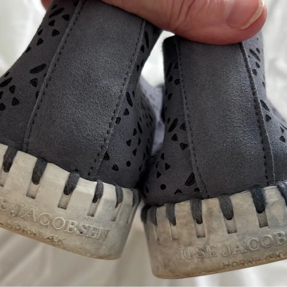 Isle Jacobson Denim Perforated Slip-On Women’s Shoes. 10. - Picture 3 of 6